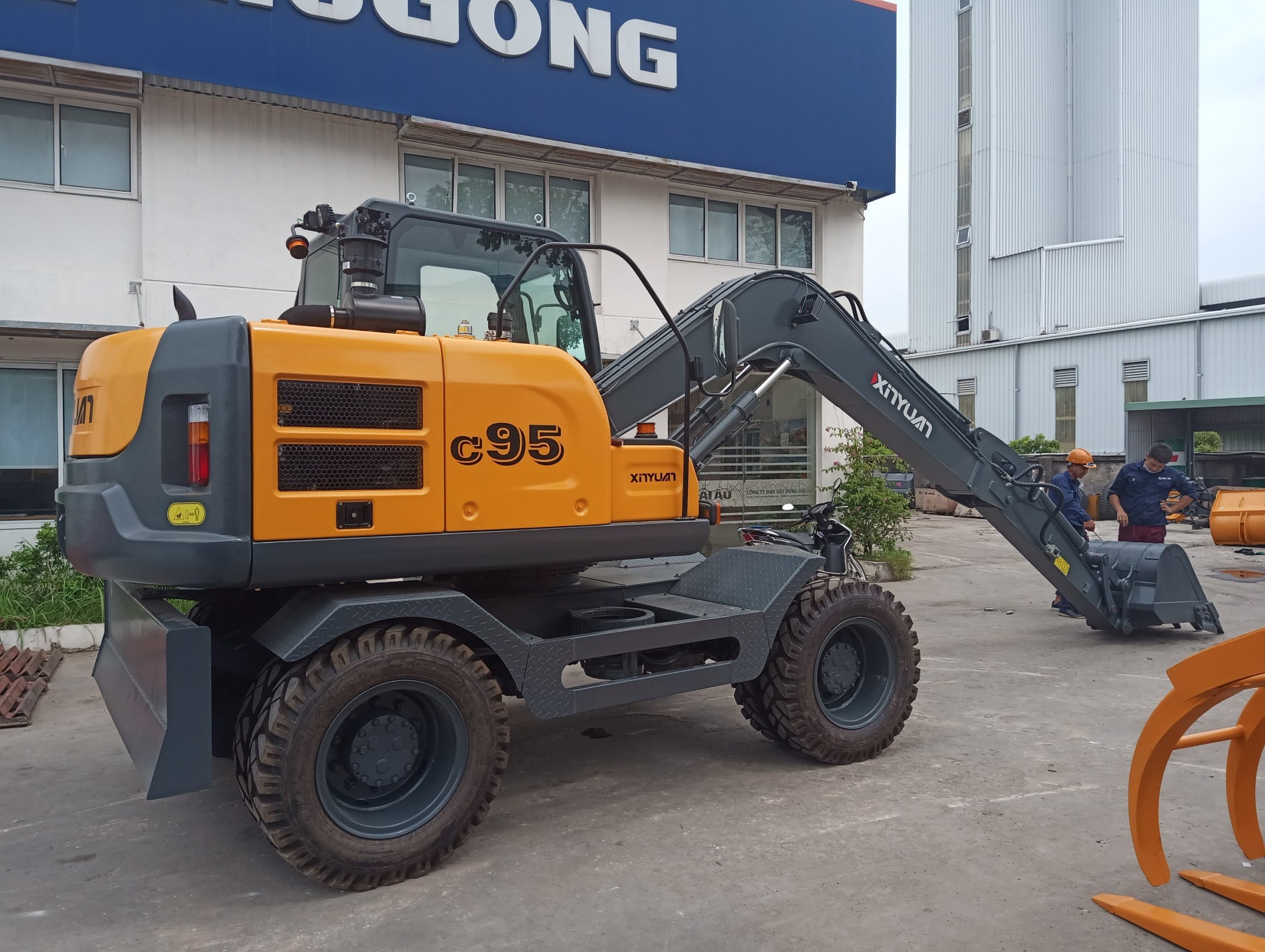 z2687781995153_adf317662dae0cdb79faf6f90778f3c2