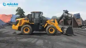 Máy xúc lật Liugong 835H
